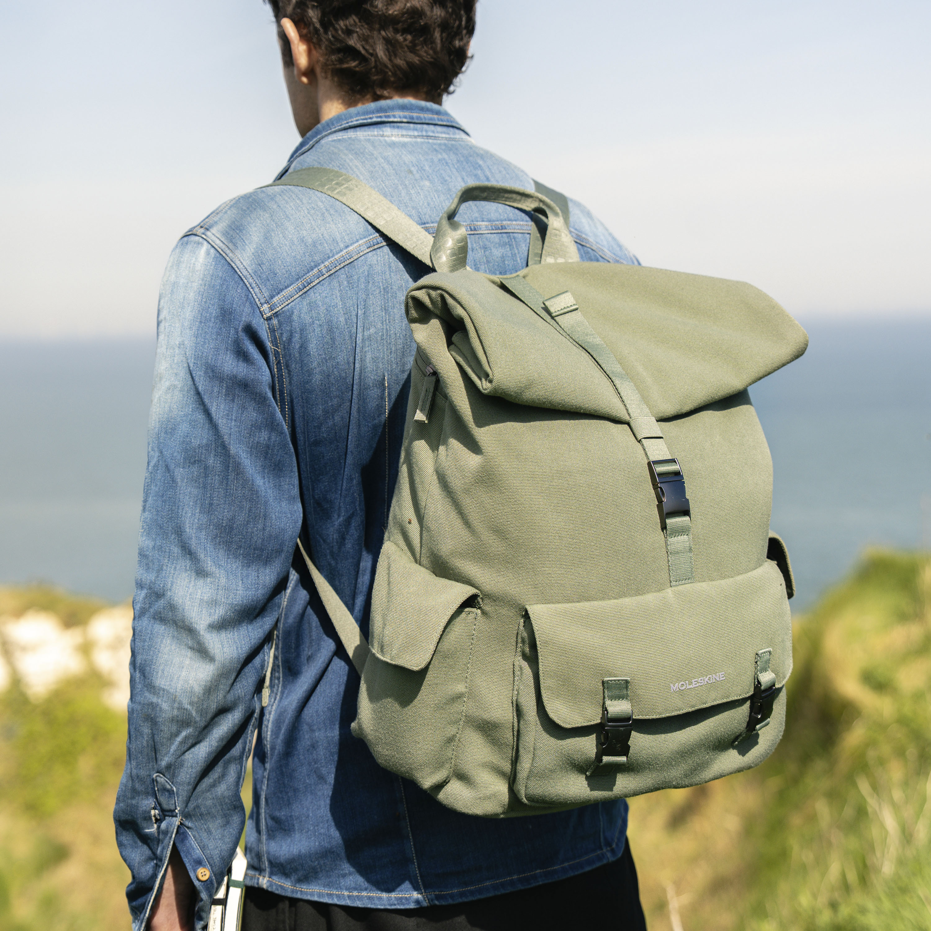 レジェンダリー トラベル バッグパック ロールトップ、ミリタリーグリーン